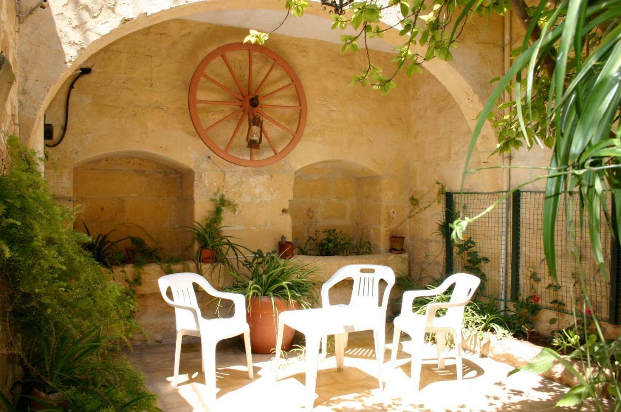 Vila Sylvia' S Millhouse Kerċem Exteriér fotografie